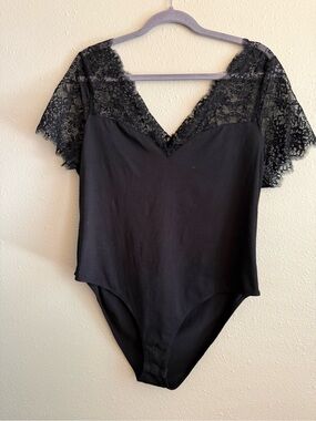 SHEIN Black Lace V-Neck Lace Sleeve Bodysuit ($6 with bundle)